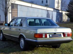 Imagen 5/25 de Mercedes-Benz 500 SEL (1984)