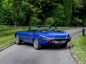 Image 3/43 de Jaguar Type E V12 (1974)
