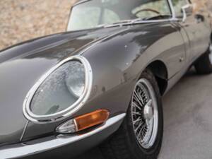 Immagine 10/88 di Jaguar E-Type (2+2) (1968)
