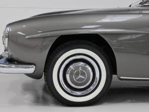 Image 6/25 of Mercedes-Benz 190 SL (1960)