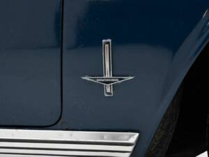 Image 13/15 of Chevrolet Corvair Monza Convertible (1964)