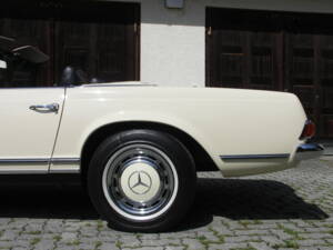 Image 37/40 of Mercedes-Benz 280 SL (1969)