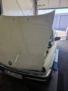 Immagine 60/67 di BMW 320i (1990)