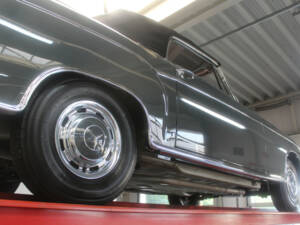 Image 11/50 de Mercedes-Benz 220 SE Cabriolet (1960)