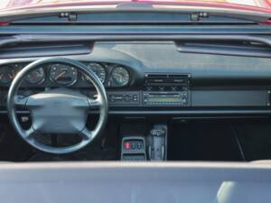 Image 21/46 of Porsche 911 Carrera (1997)