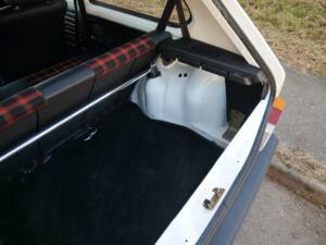 Image 33/35 of Volkswagen Golf Mk I GTI 1.6 (1980)