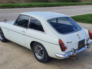 Image 9/33 of MG MGB GT (1971)