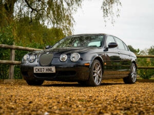 Bild 32/50 von Jaguar S-Type 4.2 V8 R (2007)