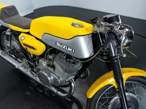 Image 43/50 of Suzuki DUMMY (1971)