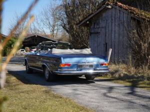 Image 6/13 of Mercedes-Benz 280 SE 3,5 (1970)