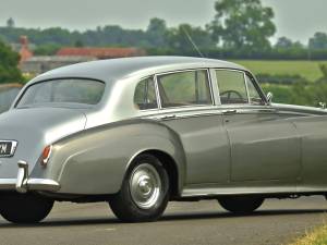 Image 16/50 of Bentley S 1 (1958)