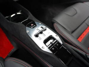 Immagine 10/18 di Ferrari SF90 Stradale (2020)