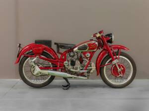 Image 2/12 of Moto Guzzi DUMMY (1948)