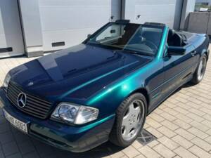 Immagine 18/20 di Mercedes-Benz SL 60 AMG (1997)