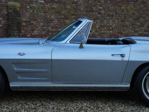 Image 23/50 of Chevrolet Corvette Sting Ray Convertible (1964)