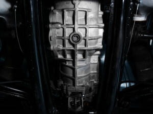 Image 28/33 of Volkswagen Beetle 1303 LS (1973)