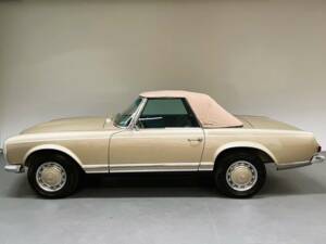 Imagen 11/15 de Mercedes-Benz 250 SL (1967)