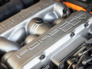 Image 62/63 of Porsche 928 GTS (1994)
