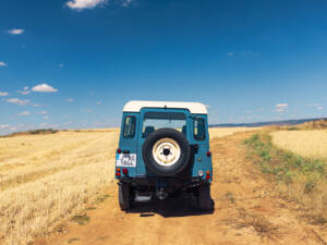 Image 20/51 of Land Rover Defender 110 (1995)