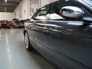 Bild 37/50 von Jaguar XJ 8 4.2 (2005)