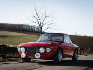 Image 6/57 de Lancia Fulvia Coupe HF 1.6 (1970)