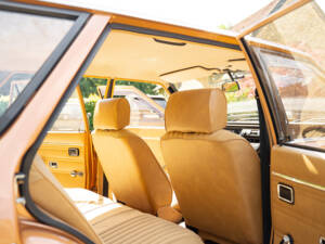 Image 37/57 of Ford Granada Turnier 2,3 (1976)