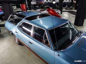 Image 13/50 de Oldsmobile Vista Cruiser (1968)