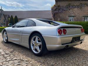 Bild 6/42 von Ferrari F 355 Berlinetta (1995)