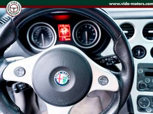 Imagen 27/41 de Alfa Romeo Brera 3.2 JTS (2006)