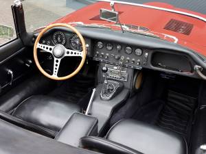 Immagine 7/22 di Jaguar E-Type 3.8 (1964)