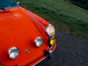 Image 28/63 of Porsche 911 R (1967)