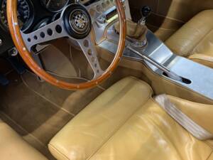Immagine 4/5 di Jaguar E-Type 3.8 (1964)
