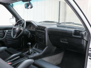 Bild 10/21 von BMW M3 (1990)