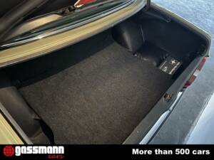 Bild 14/15 von Mercedes-Benz 200 (1983)