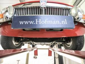 Imagen 76/82 de MG MGB (1967)