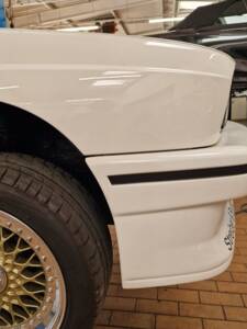 Image 38/70 of BMW M3 (1990)