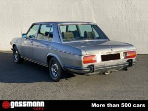 Image 4/15 de BMW 3,3 L (1974)