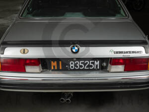 Image 13/19 of BMW 635 CSi (1984)