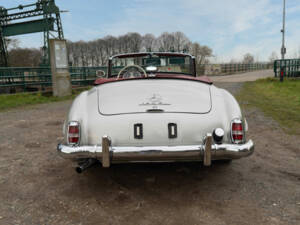 Image 3/6 of Mercedes-Benz 190 SL (1960)