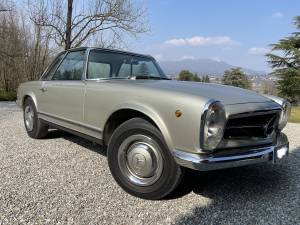 Image 9/29 of Mercedes-Benz 230 SL (1965)