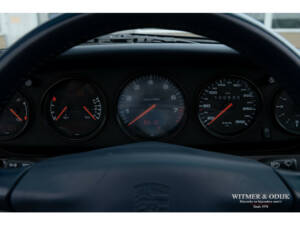 Image 26/35 of Porsche 911 Carrera 4 (1995)