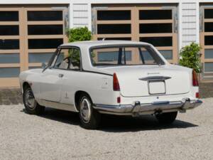 Image 9/10 of Lancia Flaminia Coupe Pininfarina (1961)