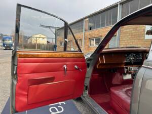 Bild 9/42 von Daimler 2,5 Liter V8 (1967)