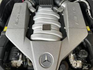 Image 34/42 of Mercedes-Benz C 63 AMG (2014)