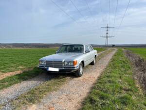 Image 17/17 de Mercedes-Benz 280 SE (1977)