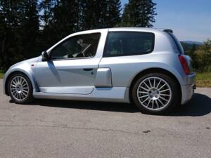 Immagine 3/10 di Renault Clio II V6 (2002)