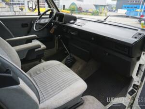 Afbeelding 32/64 van Volkswagen T3 Westfalia Joker 1.6 TD (1989)