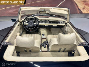 Image 30/46 of Mercedes-Benz 280 SL (1970)