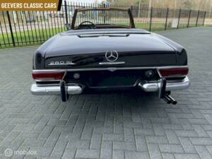 Image 5/13 de Mercedes-Benz 280 SL (1969)