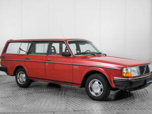 Imagen 7/50 de Volvo 240 Turbo (1982)